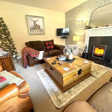 Rosemount Cottage Two - Highland Cottage Garve Esterno foto