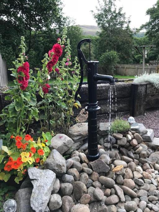 Rosemount Cottage Two - Highland Cottage Garve Esterno foto