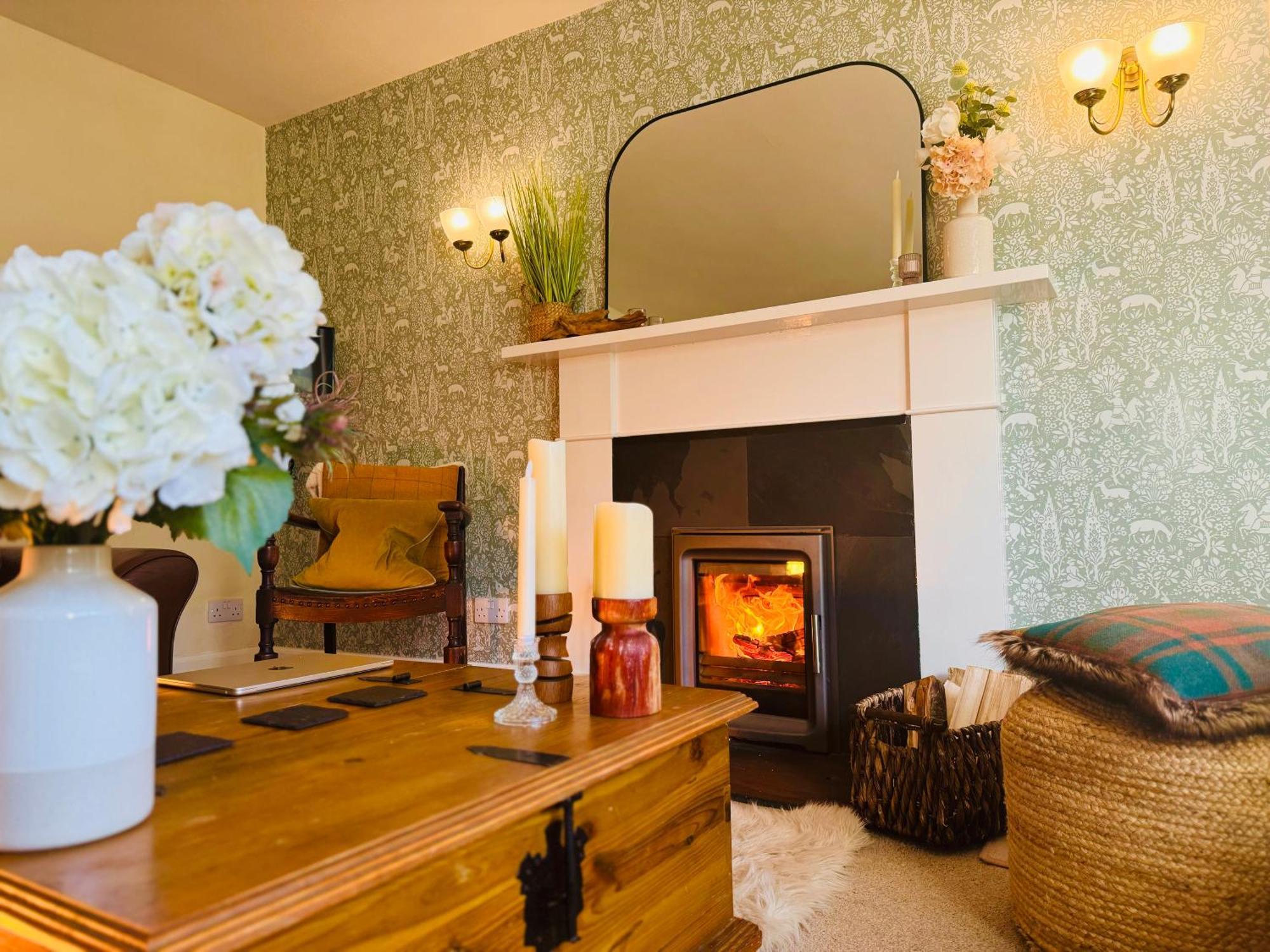 Rosemount Cottage Two - Highland Cottage Garve Esterno foto
