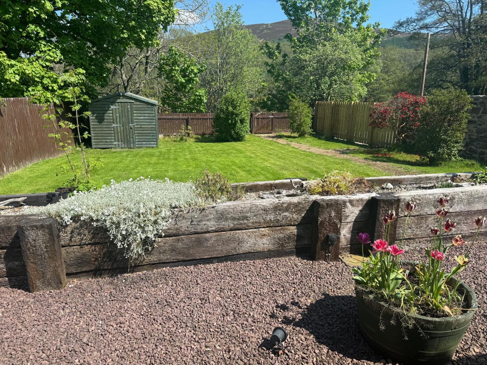 Rosemount Cottage Two - Highland Cottage Garve Esterno foto
