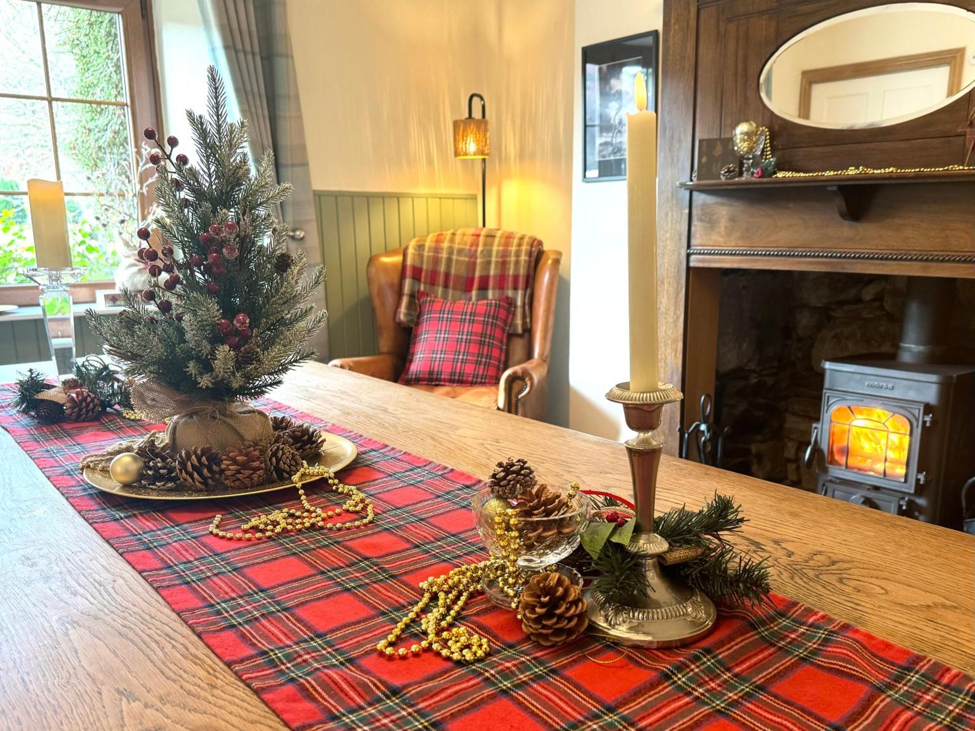 Rosemount Cottage Two - Highland Cottage Garve Esterno foto